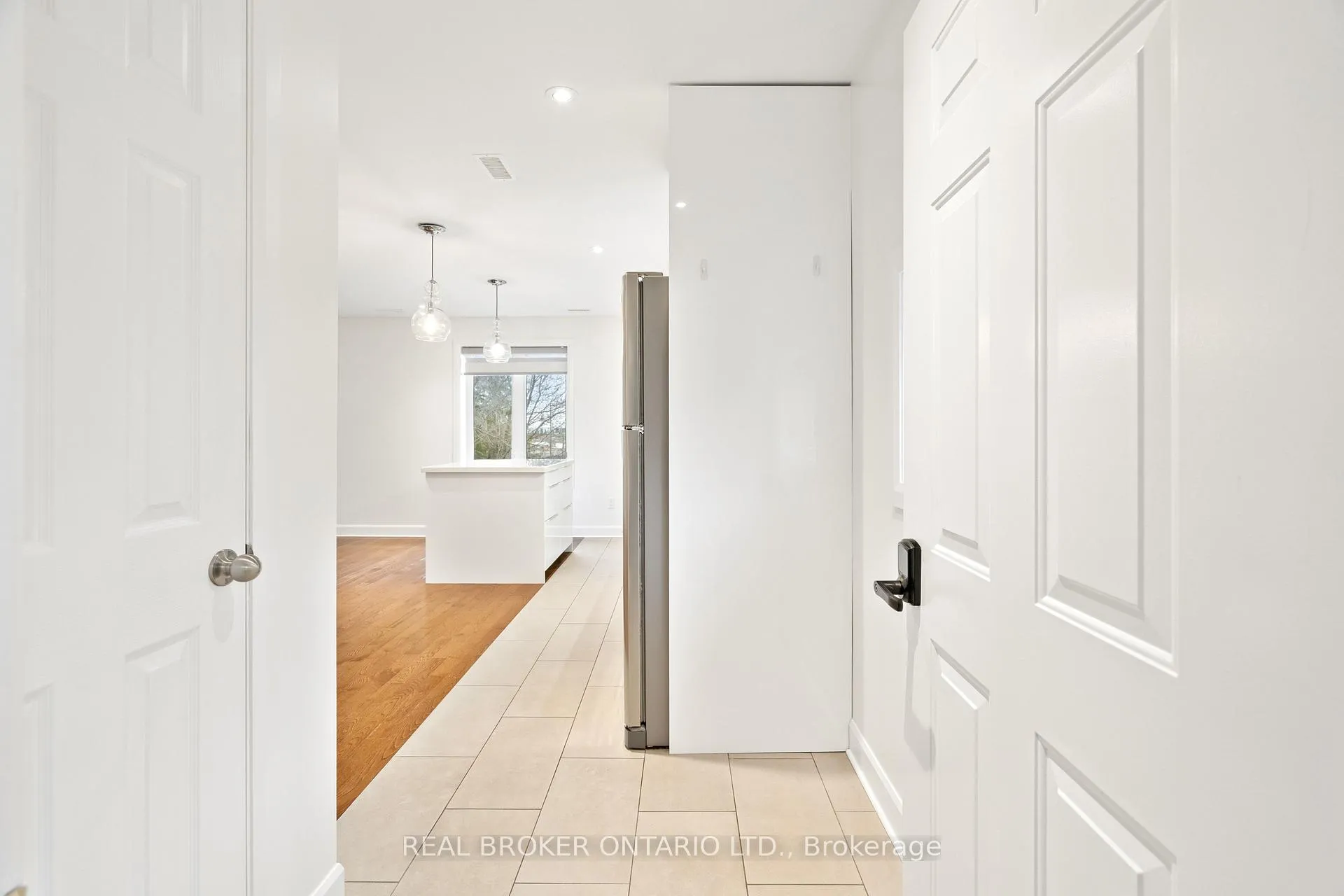 Photo 6 of 119 Tremaine Road, Milton, Milton North — HOMEH