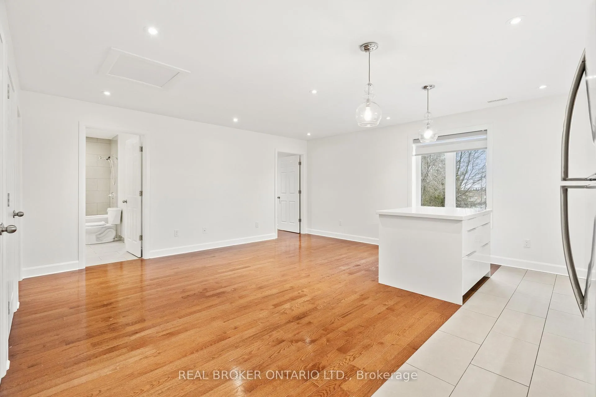Photo 8 of 119 Tremaine Road, Milton, Milton North — HOMEH
