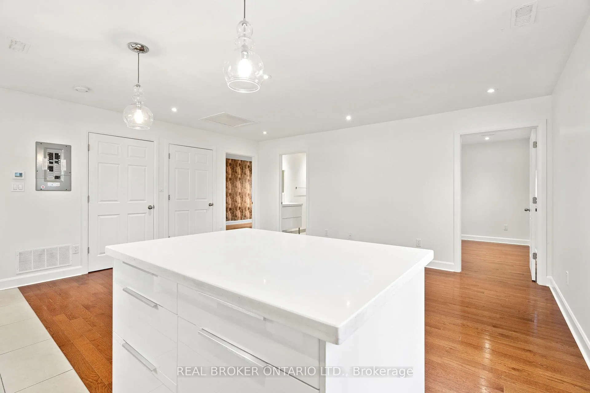 Photo 13 of 119 Tremaine Road, Milton, Milton North — HOMEH
