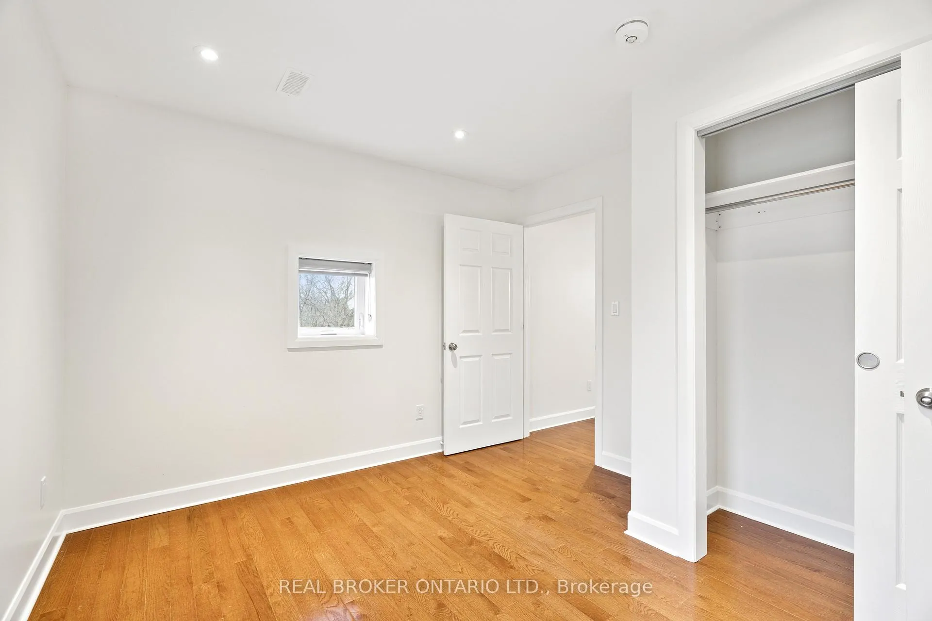 Photo 16 of 119 Tremaine Road, Milton, Milton North — HOMEH