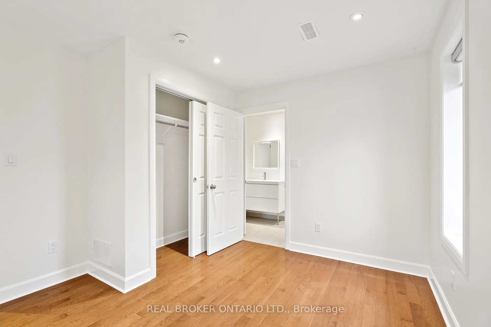 Photo 17 of 119 Tremaine Road, Milton, Milton North — HOMEH
