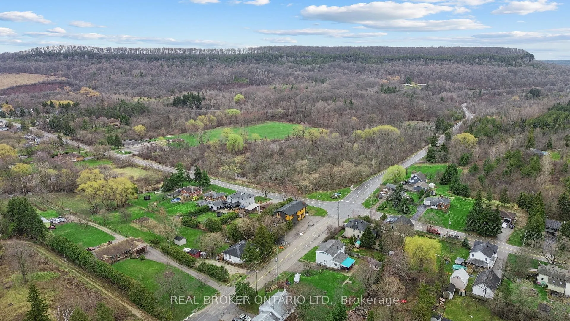 Photo 36 of 119 Tremaine Road, Milton, Milton North — HOMEH