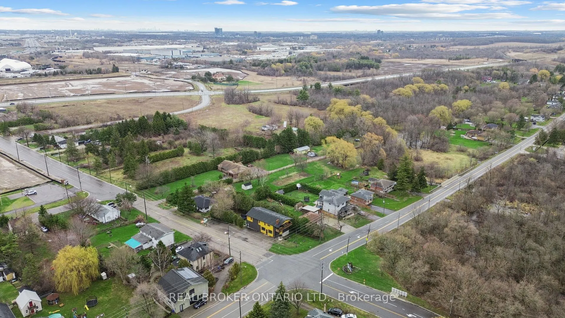 Photo 38 of 119 Tremaine Road, Milton, Milton North — HOMEH
