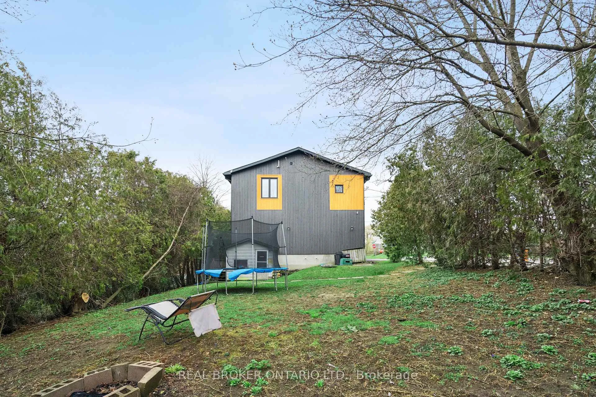 Photo 46 of 119 Tremaine Road, Milton, Milton North — HOMEH