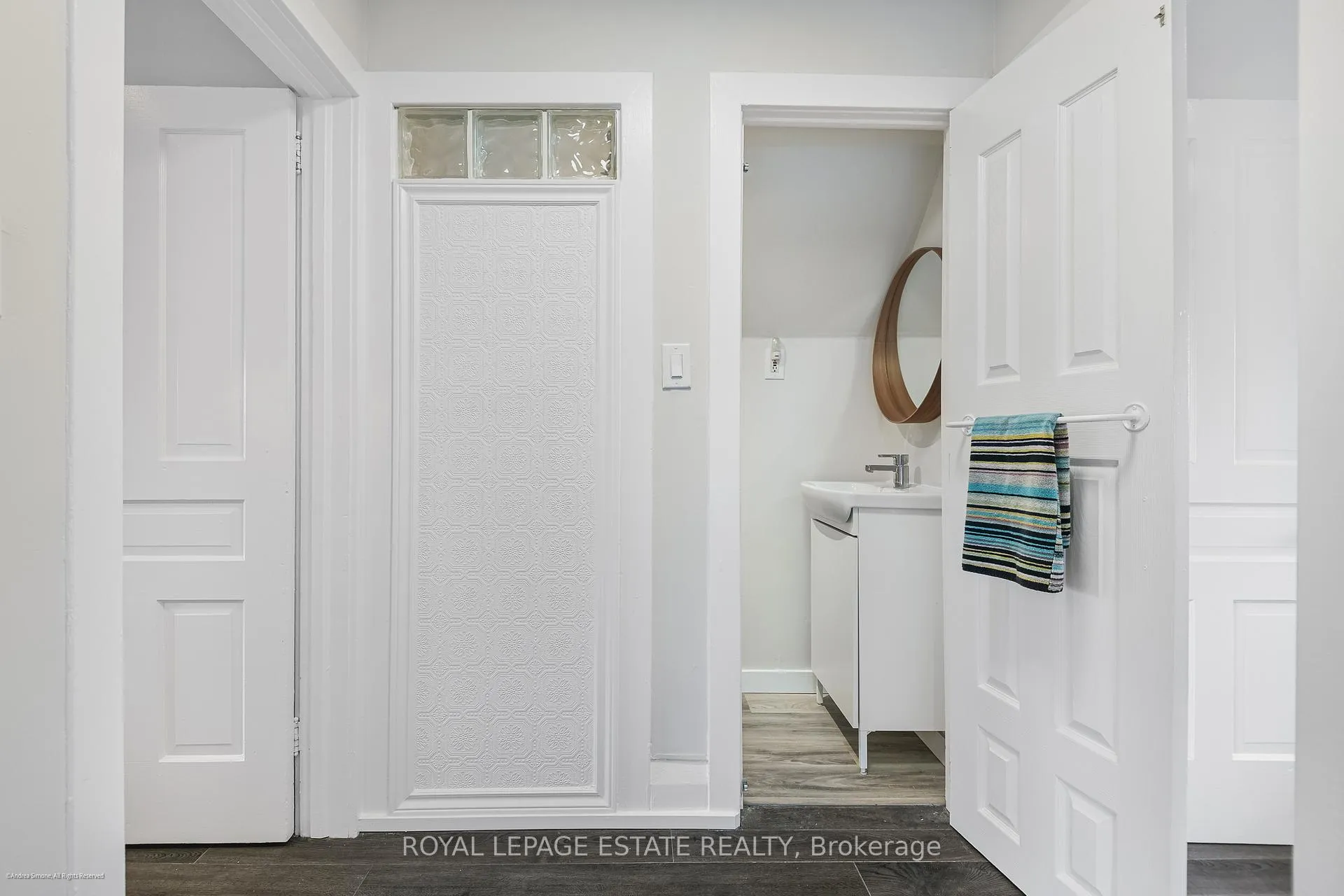 Photo 22 of Unit Upper, 34 Barrington Avenue, Toronto, East End-Danforth — HOMEH