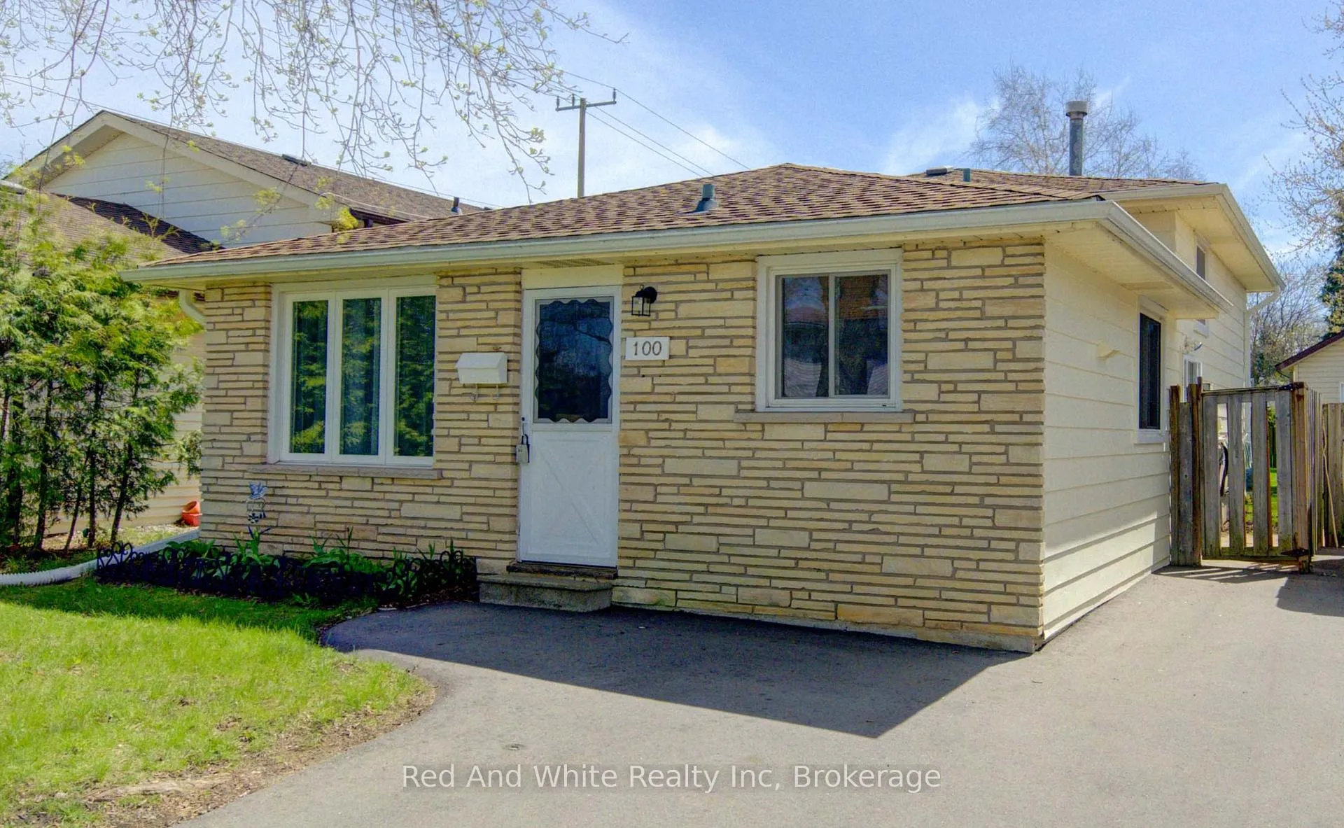 Photo 1 of 100 Johanna Drive, Cambridge — HOMEH