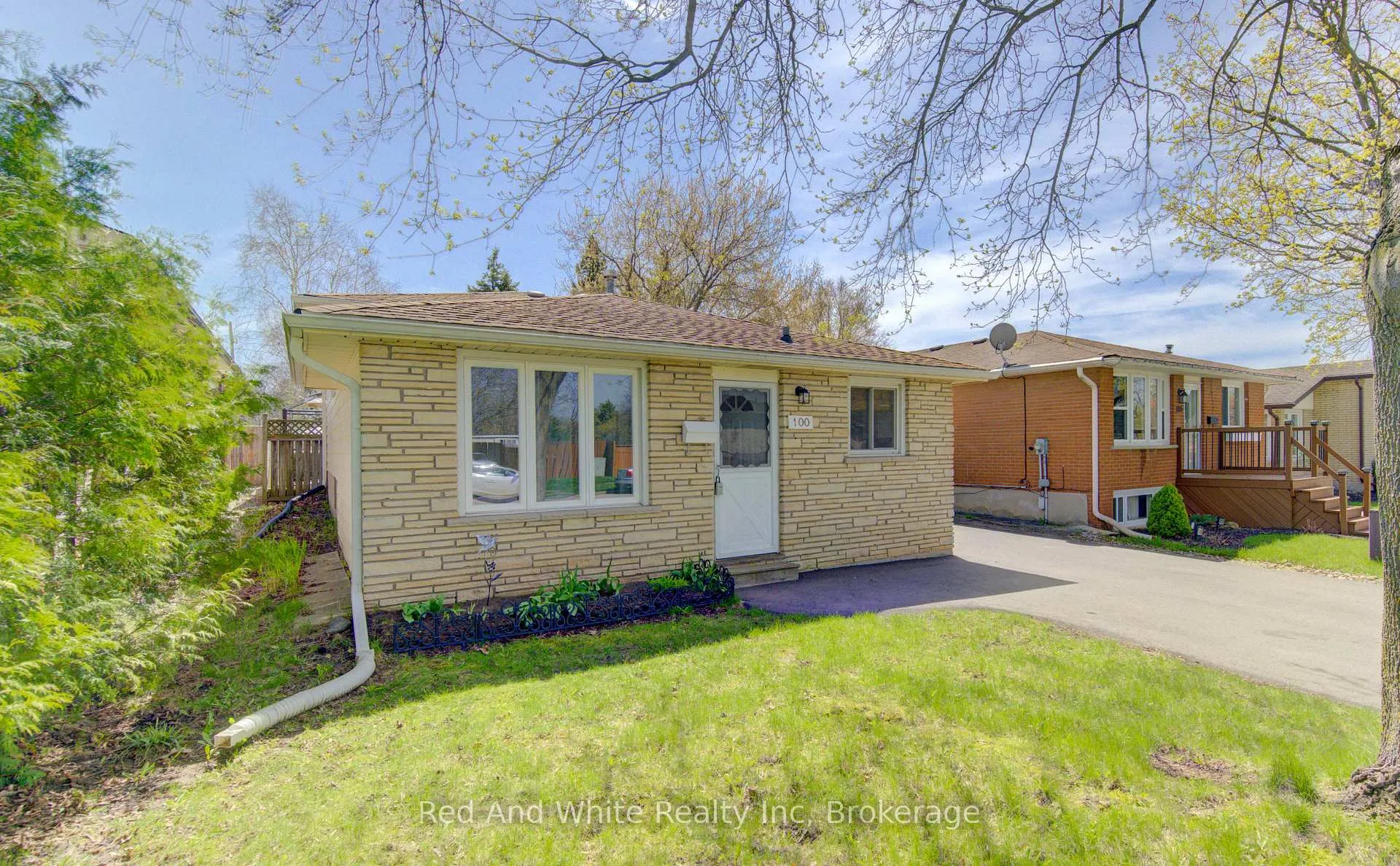 Photo 3 of 100 Johanna Drive, Cambridge — HOMEH