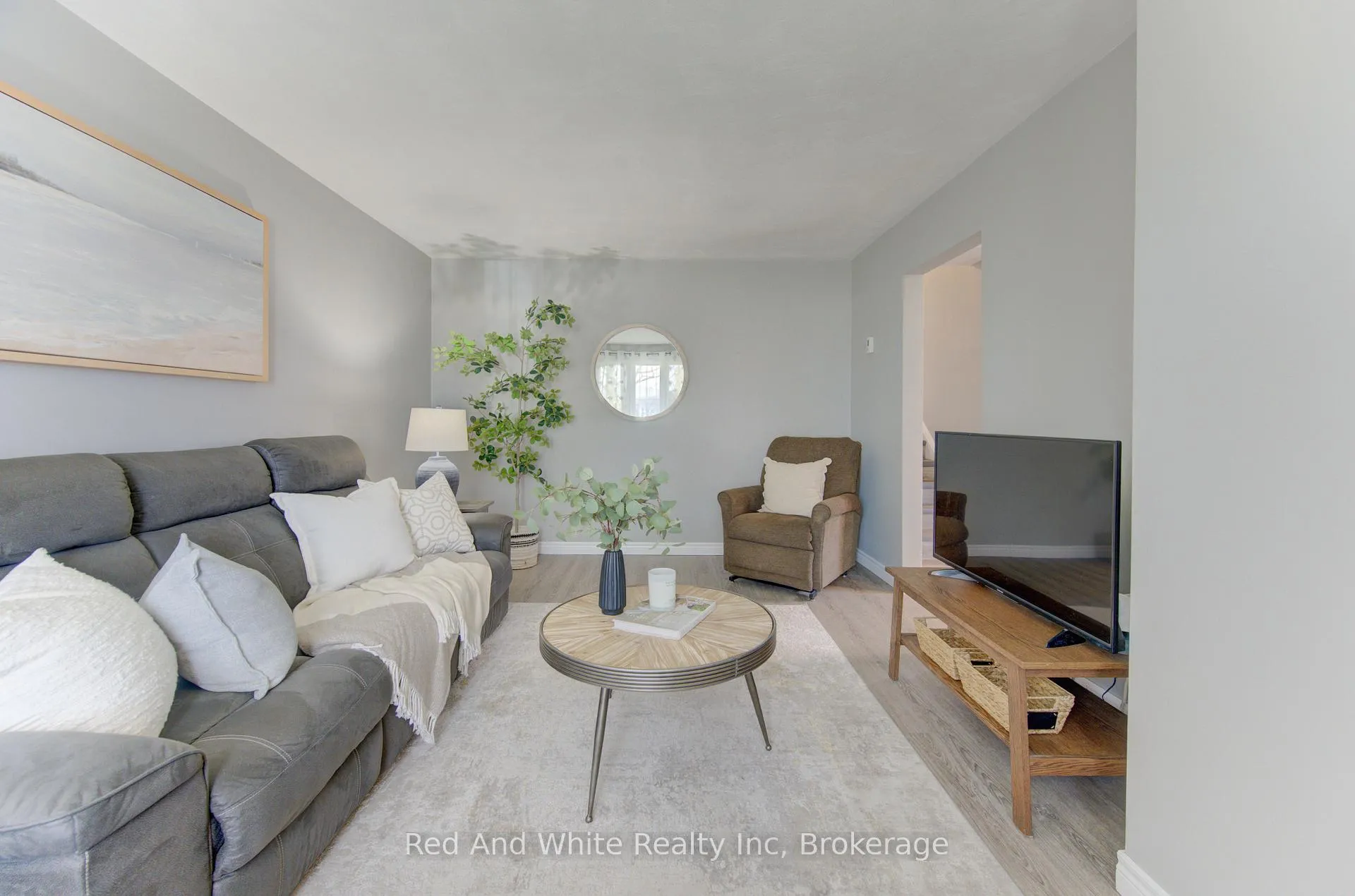 Photo 5 of 100 Johanna Drive, Cambridge — HOMEH