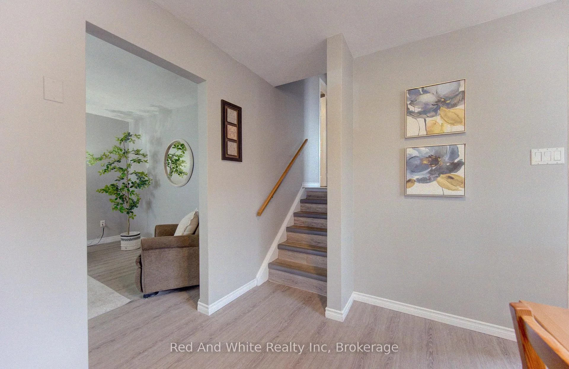 Photo 15 of 100 Johanna Drive, Cambridge — HOMEH
