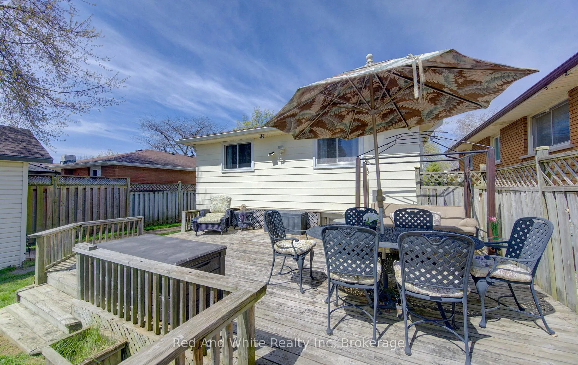 Photo 32 of 100 Johanna Drive, Cambridge — HOMEH