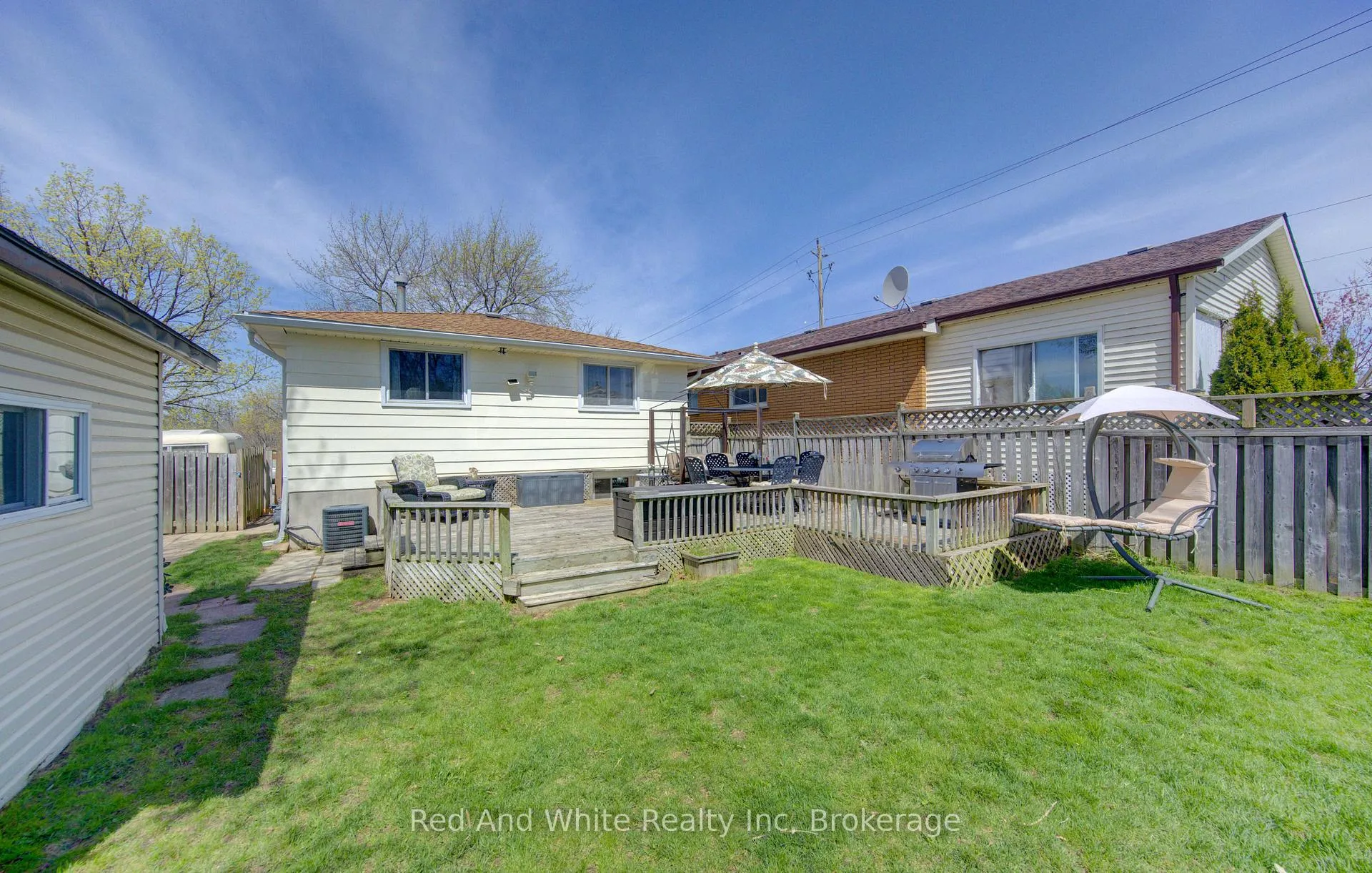 Photo 38 of 100 Johanna Drive, Cambridge — HOMEH