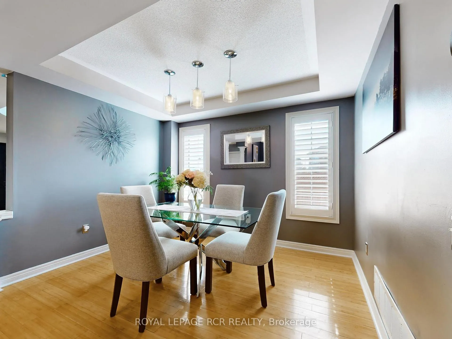 Photo 3 of 28 Wakely Boulevard, Caledon, Bolton West — HOMEH