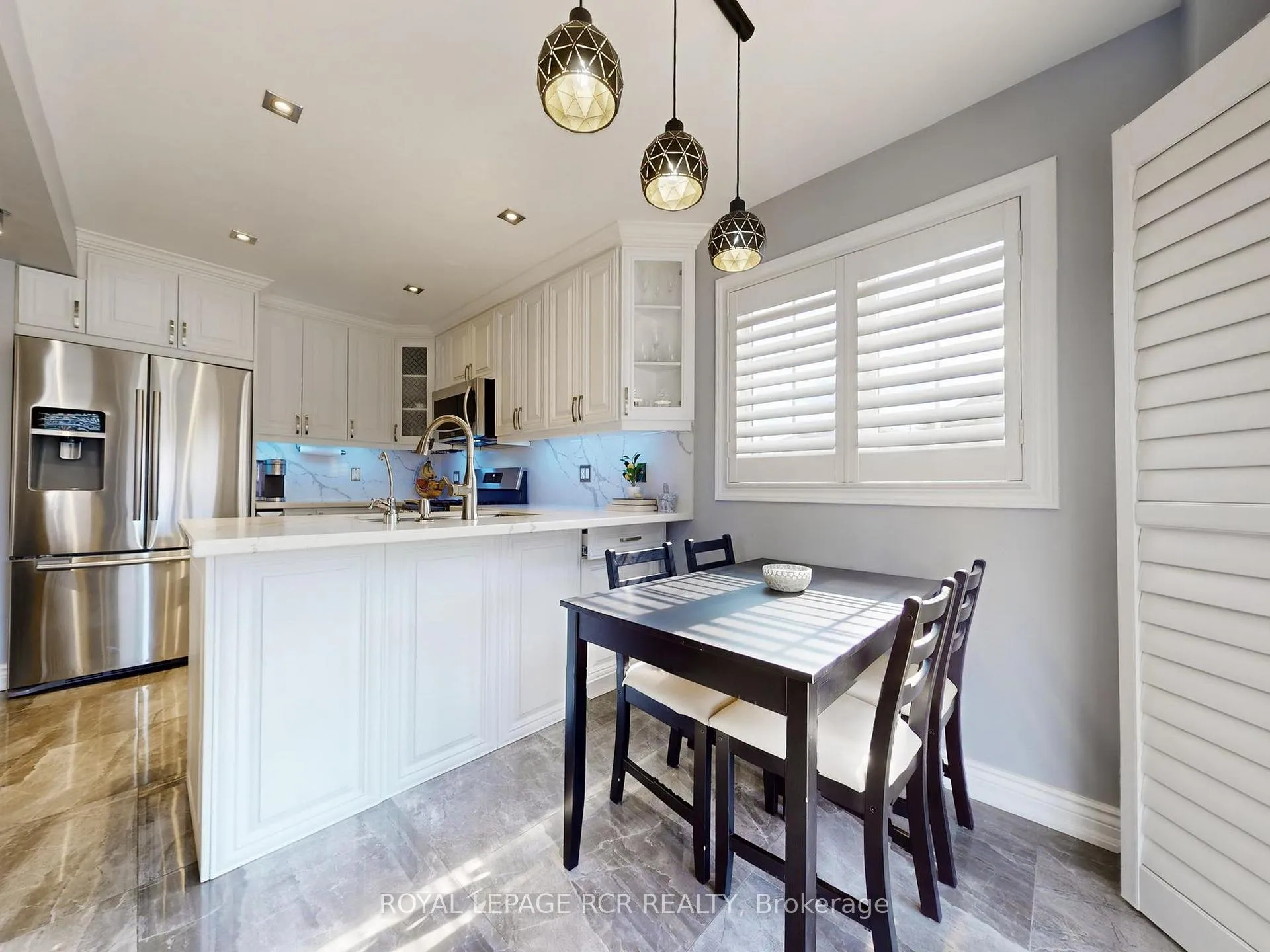 Photo 13 of 28 Wakely Boulevard, Caledon, Bolton West — HOMEH