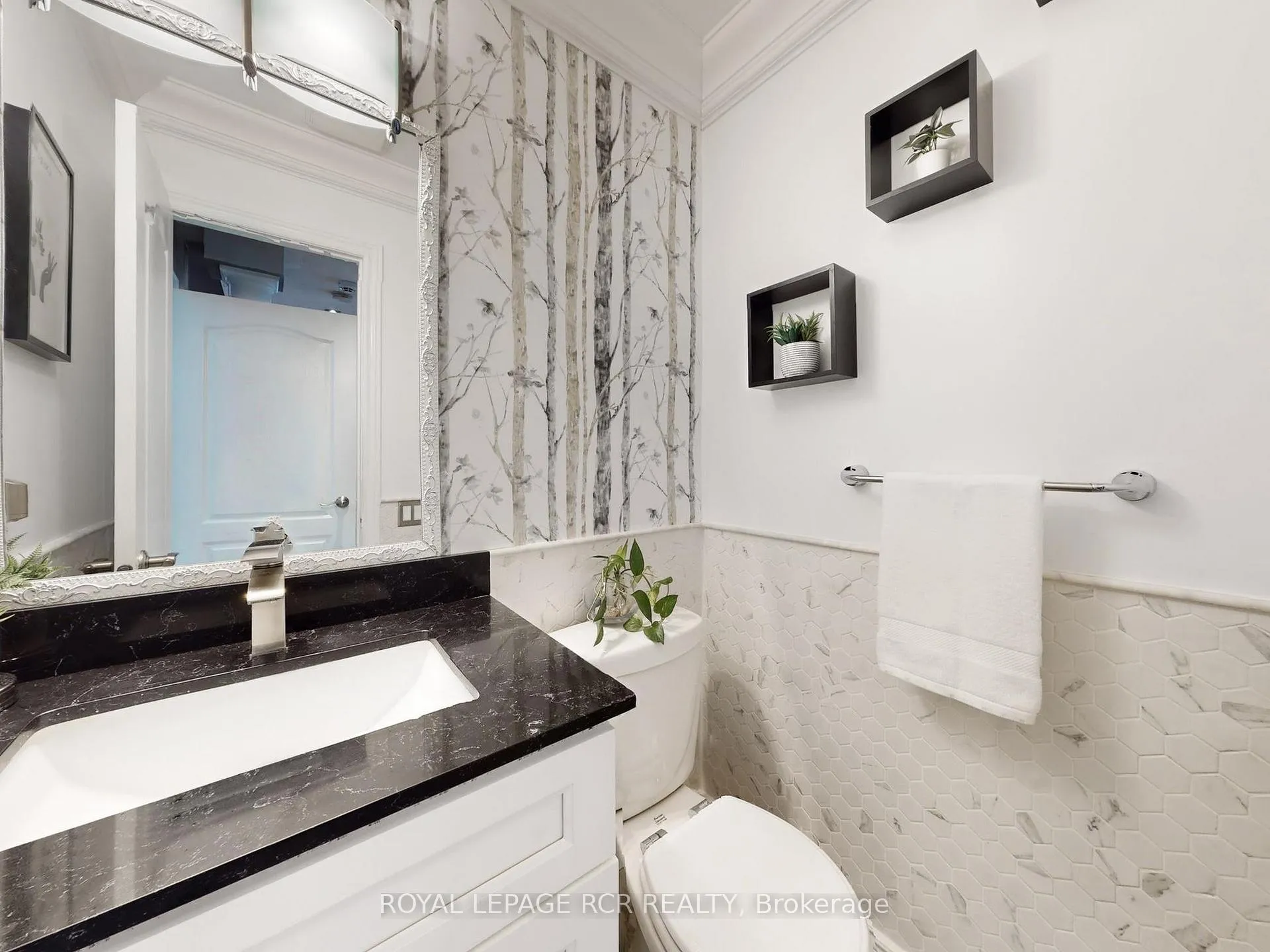 Photo 14 of 28 Wakely Boulevard, Caledon, Bolton West — HOMEH