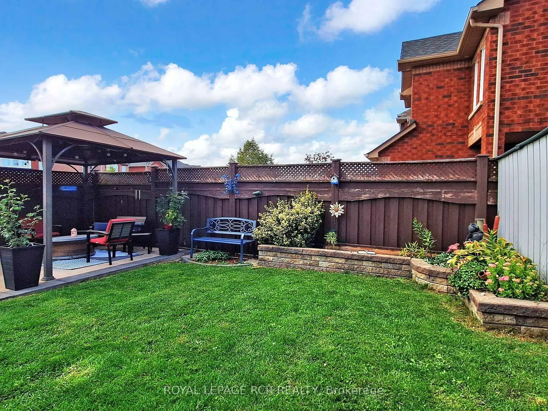 Photo 35 of 28 Wakely Boulevard, Caledon, Bolton West — HOMEH