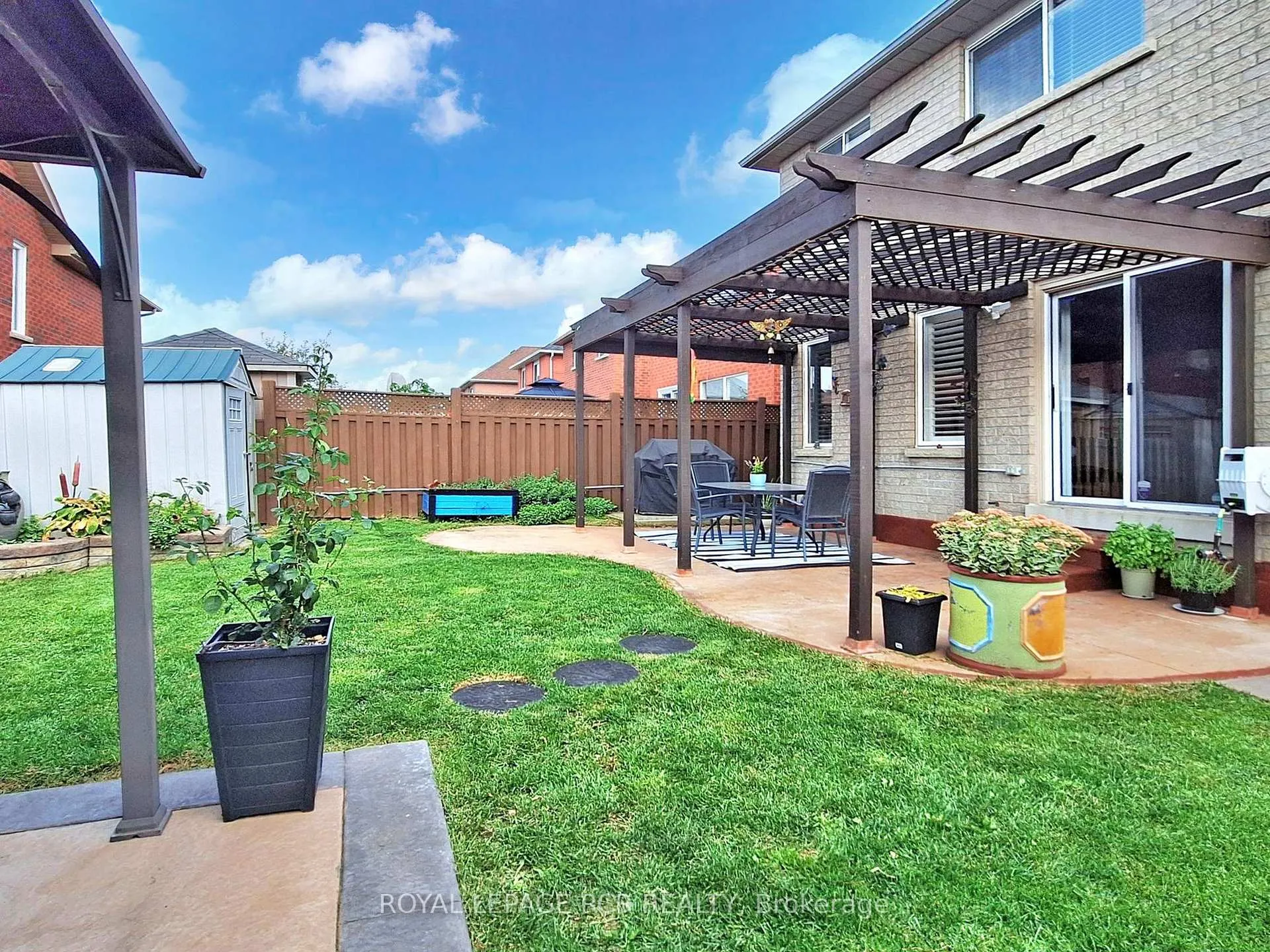Photo 37 of 28 Wakely Boulevard, Caledon, Bolton West — HOMEH