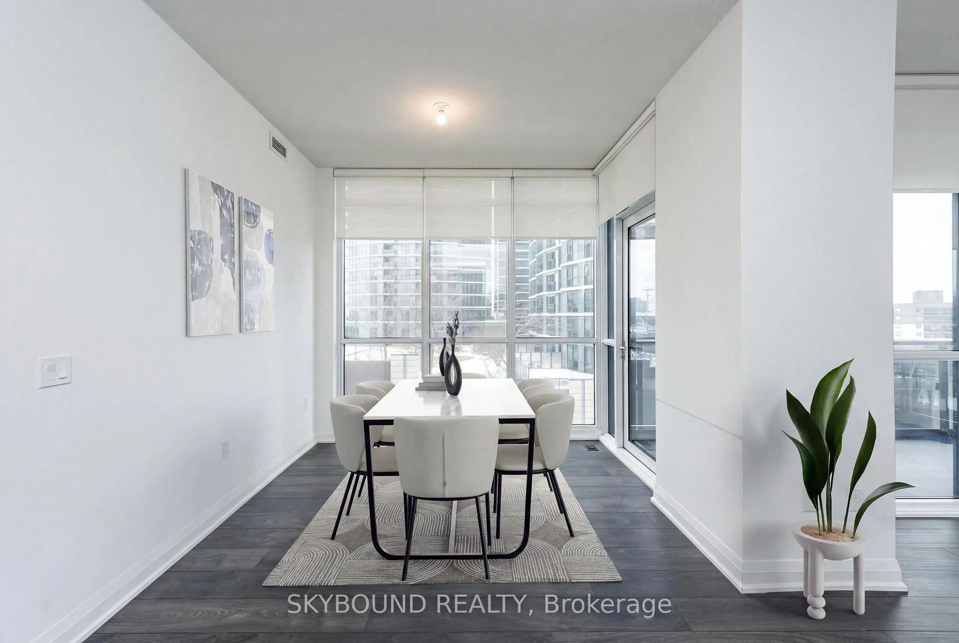 Photo 3 of Unit 605, 30 Gibbs Road, Etobicoke, Islington-City Centre West — HOMEH