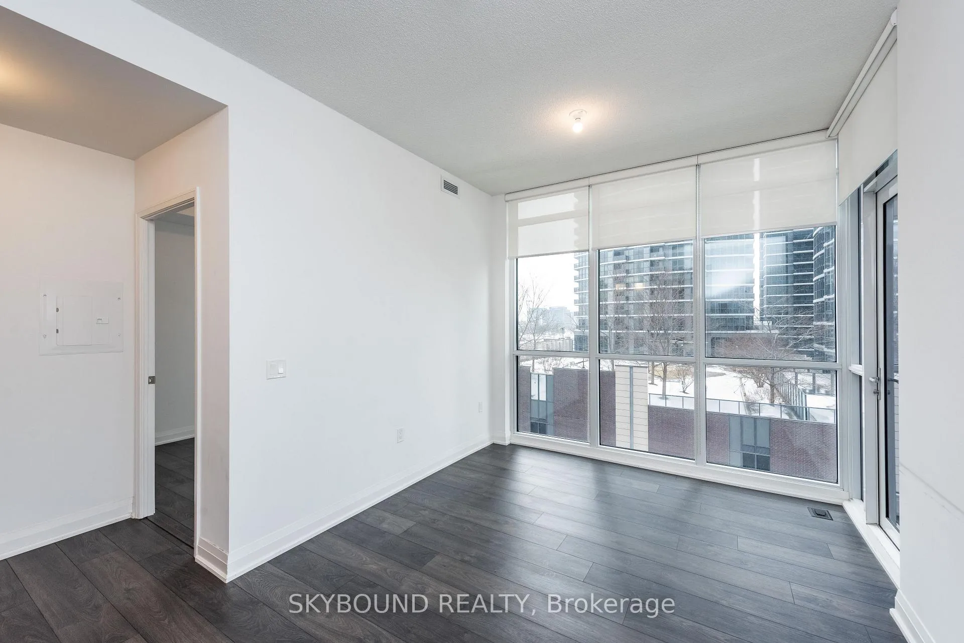 Photo 8 of Unit 605, 30 Gibbs Road, Etobicoke, Islington-City Centre West — HOMEH
