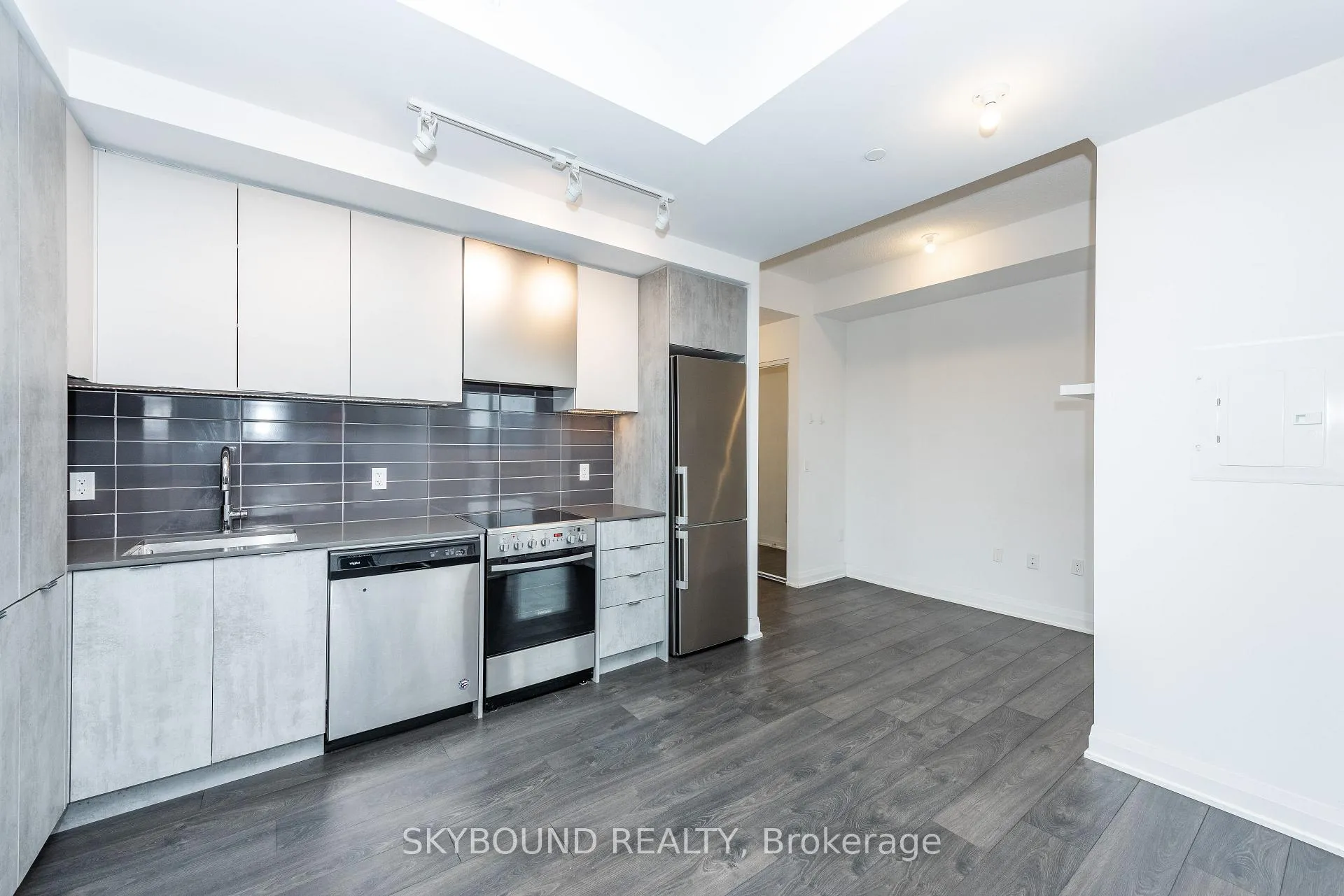 Photo 12 of Unit 605, 30 Gibbs Road, Etobicoke, Islington-City Centre West — HOMEH