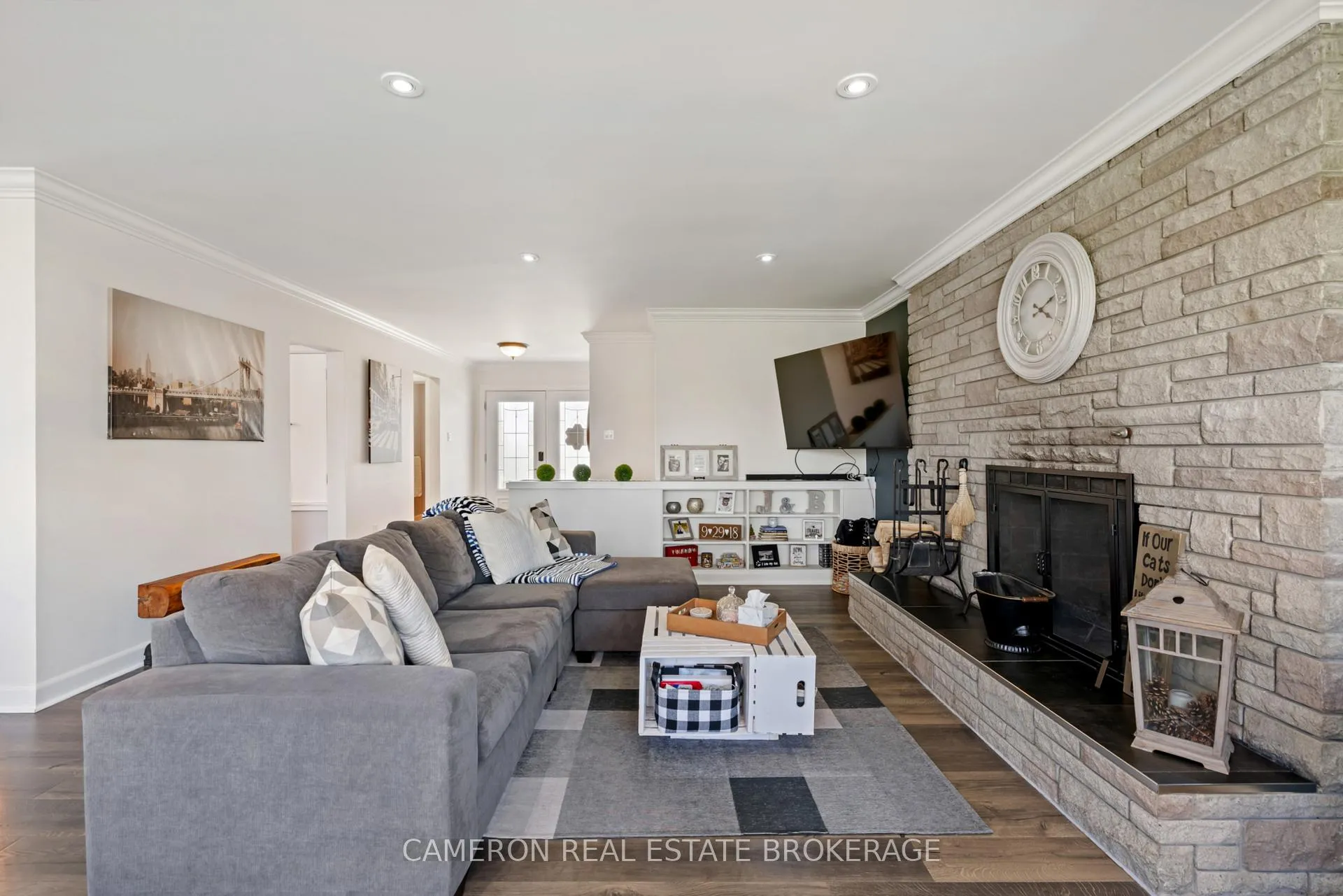 Photo 8 of 1476 Princess Street, Cornwall — HOMEH