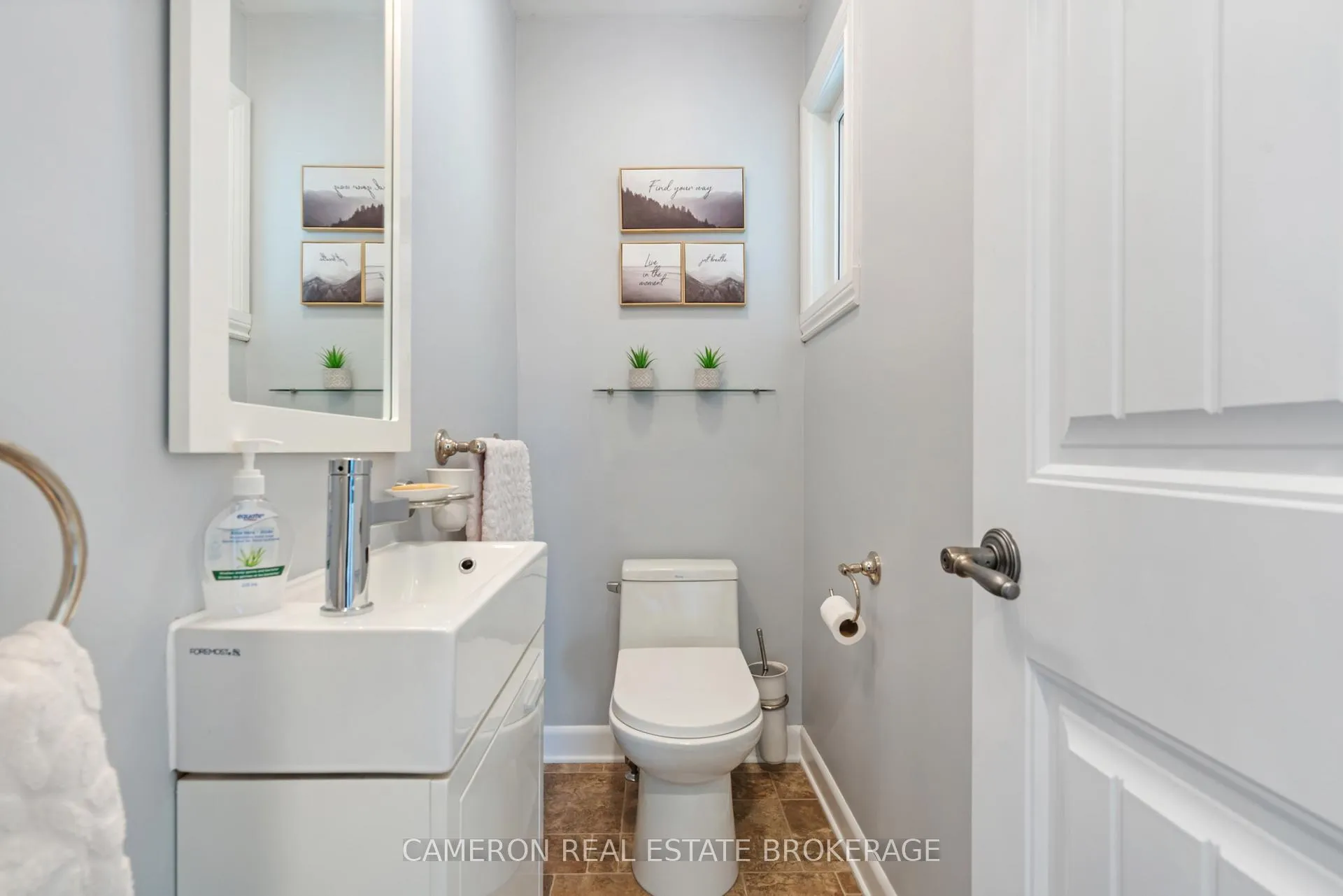 Photo 18 of 1476 Princess Street, Cornwall — HOMEH