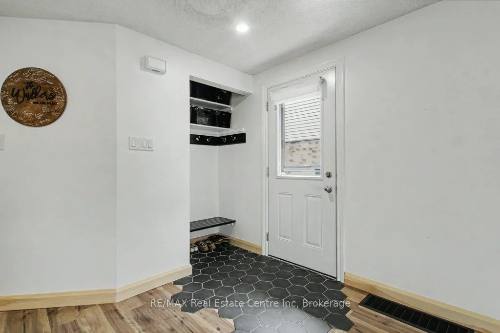 Photo 5 of 304 Auden Road, Guelph, Grange Road — HOMEH