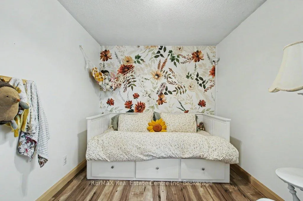 Photo 15 of 304 Auden Road, Guelph, Grange Road — HOMEH