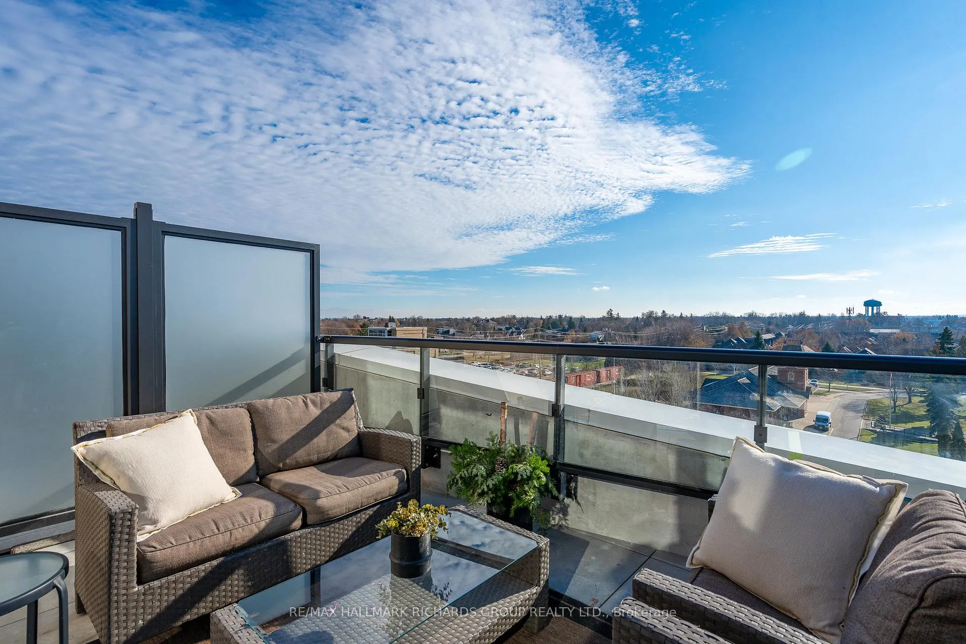 Photo 14 of Unit PH610, 31 Huron Street, Collingwood — HOMEH
