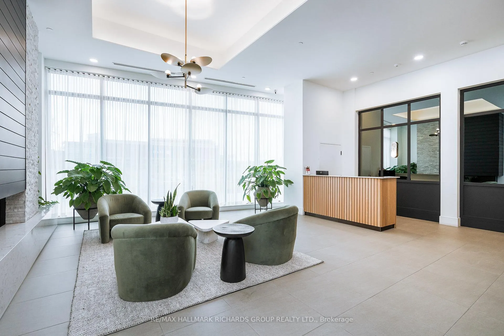 Photo 18 of Unit PH610, 31 Huron Street, Collingwood — HOMEH