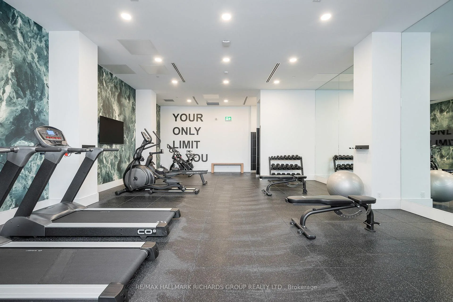 Photo 19 of Unit PH610, 31 Huron Street, Collingwood — HOMEH