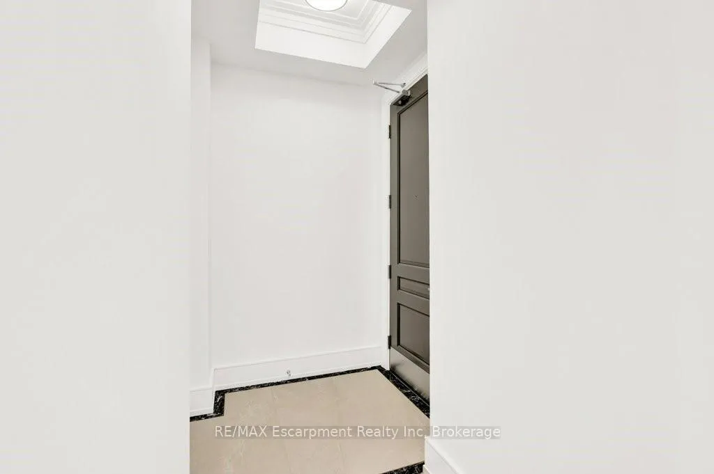 Photo 7 of Unit 2003, 2060 Lakeshore Road, Burlington, Brant — HOMEH