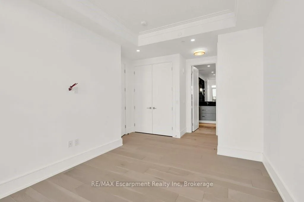 Photo 15 of Unit 2003, 2060 Lakeshore Road, Burlington, Brant — HOMEH