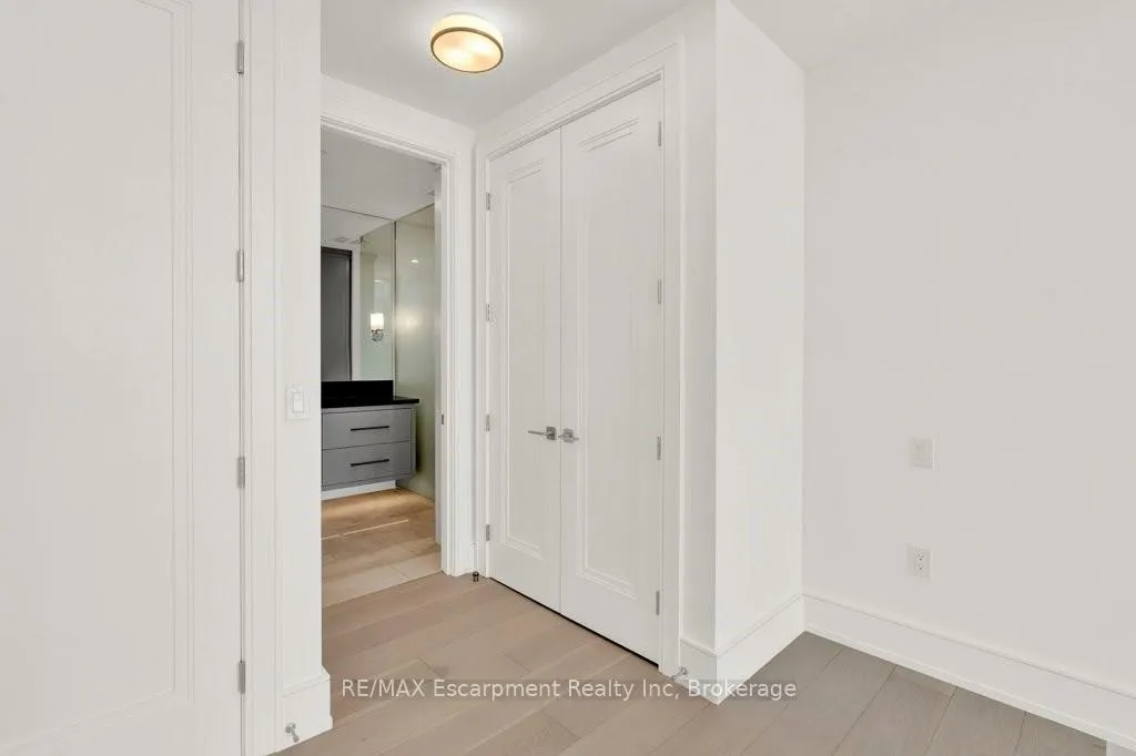 Photo 16 of Unit 2003, 2060 Lakeshore Road, Burlington, Brant — HOMEH