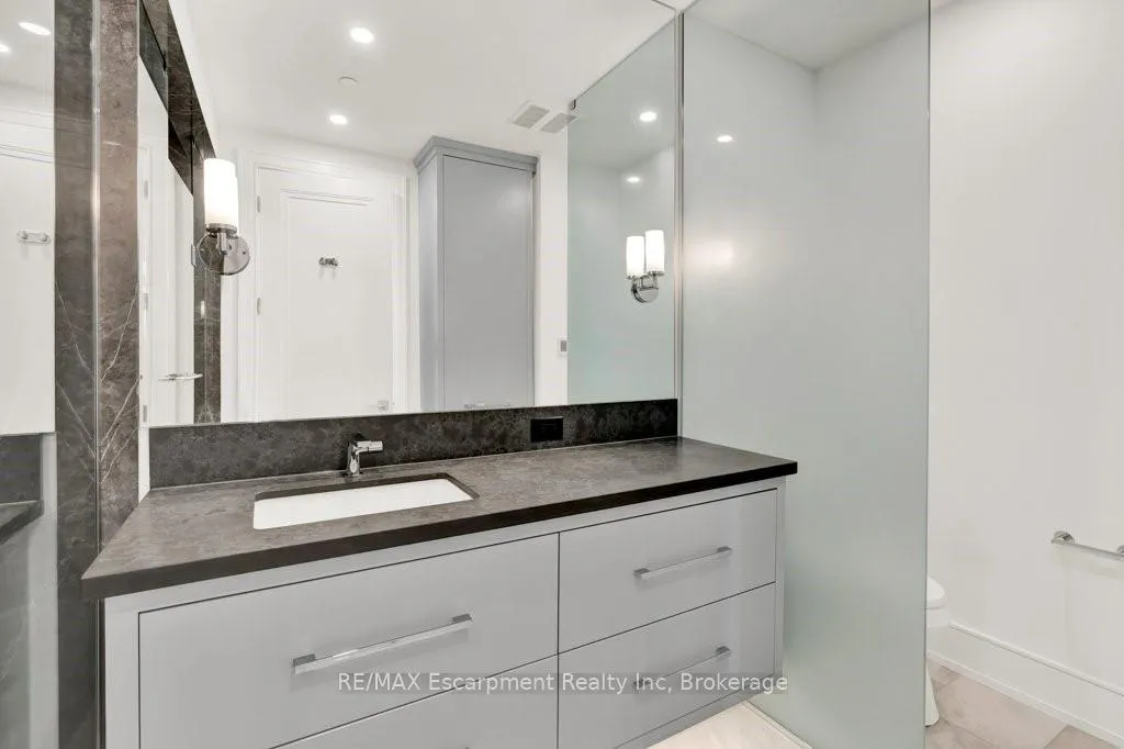 Photo 23 of Unit 2003, 2060 Lakeshore Road, Burlington, Brant — HOMEH