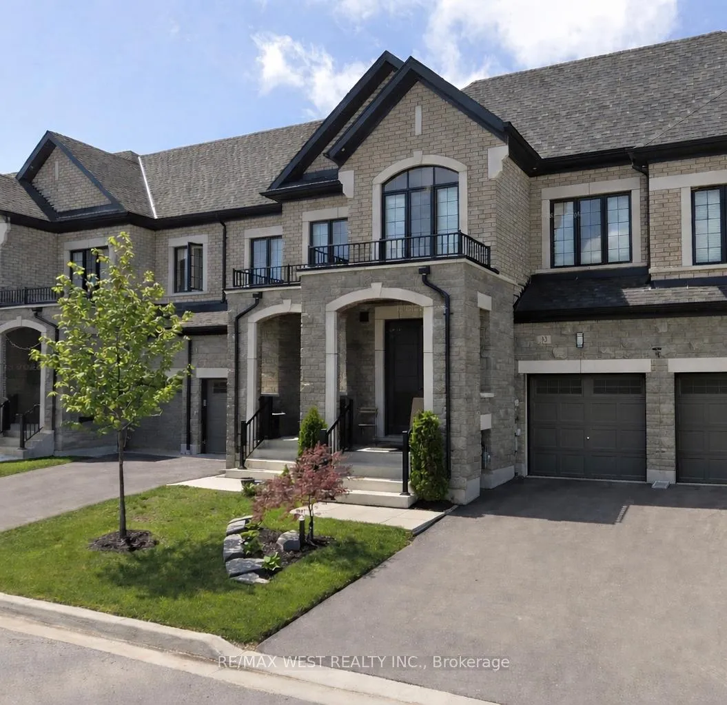 Photo 3 of 32 Angelfish Road, Brampton, Northwest Brampton — HOMEH