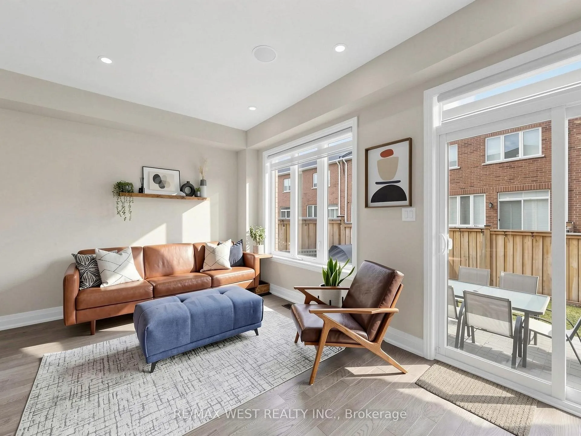 Photo 8 of 32 Angelfish Road, Brampton, Northwest Brampton — HOMEH