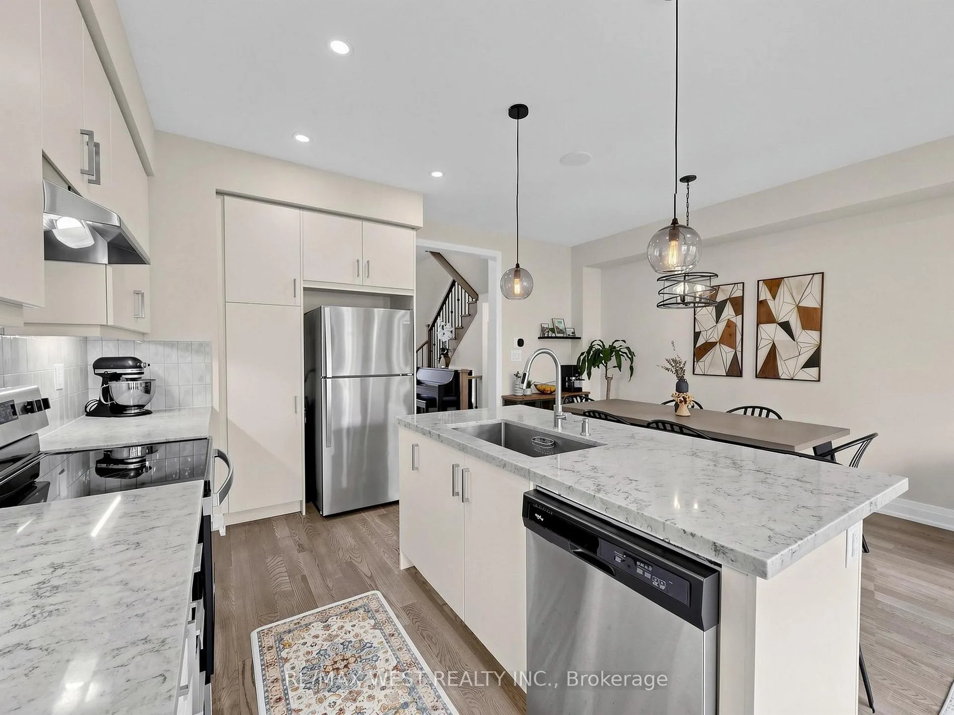 Photo 14 of 32 Angelfish Road, Brampton, Northwest Brampton — HOMEH