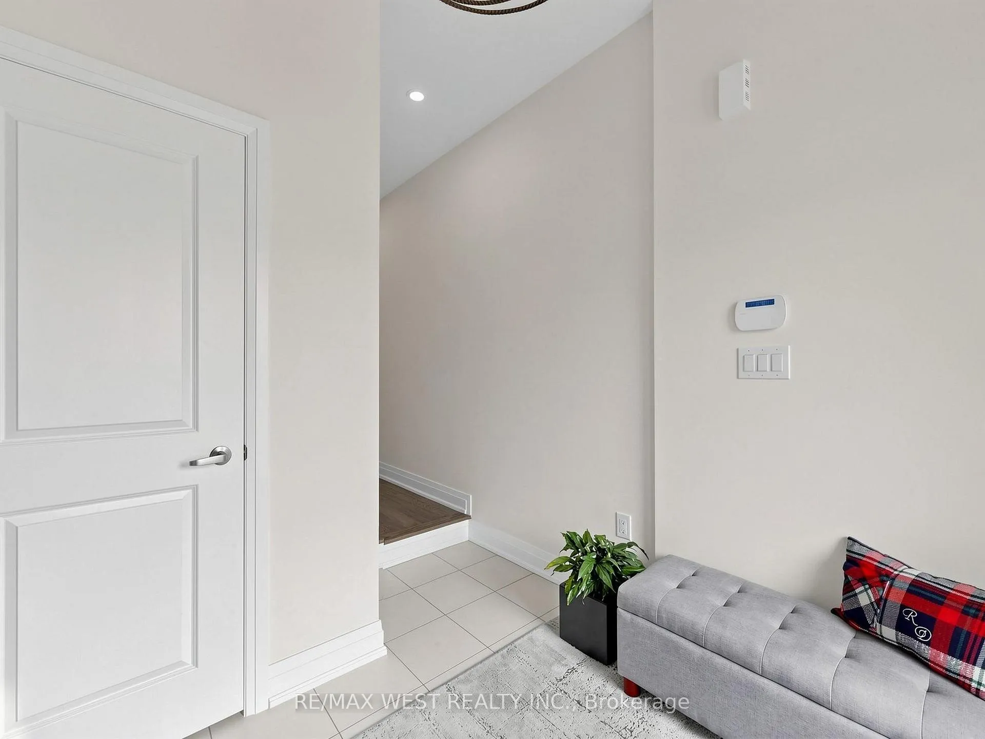 Photo 20 of 32 Angelfish Road, Brampton, Northwest Brampton — HOMEH
