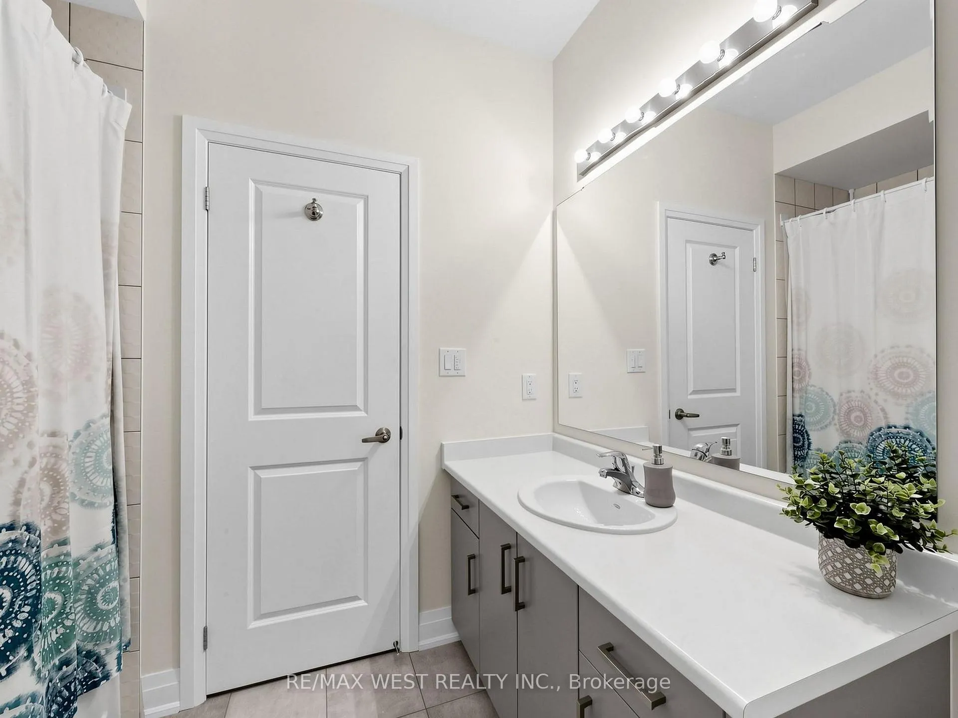 Photo 36 of 32 Angelfish Road, Brampton, Northwest Brampton — HOMEH