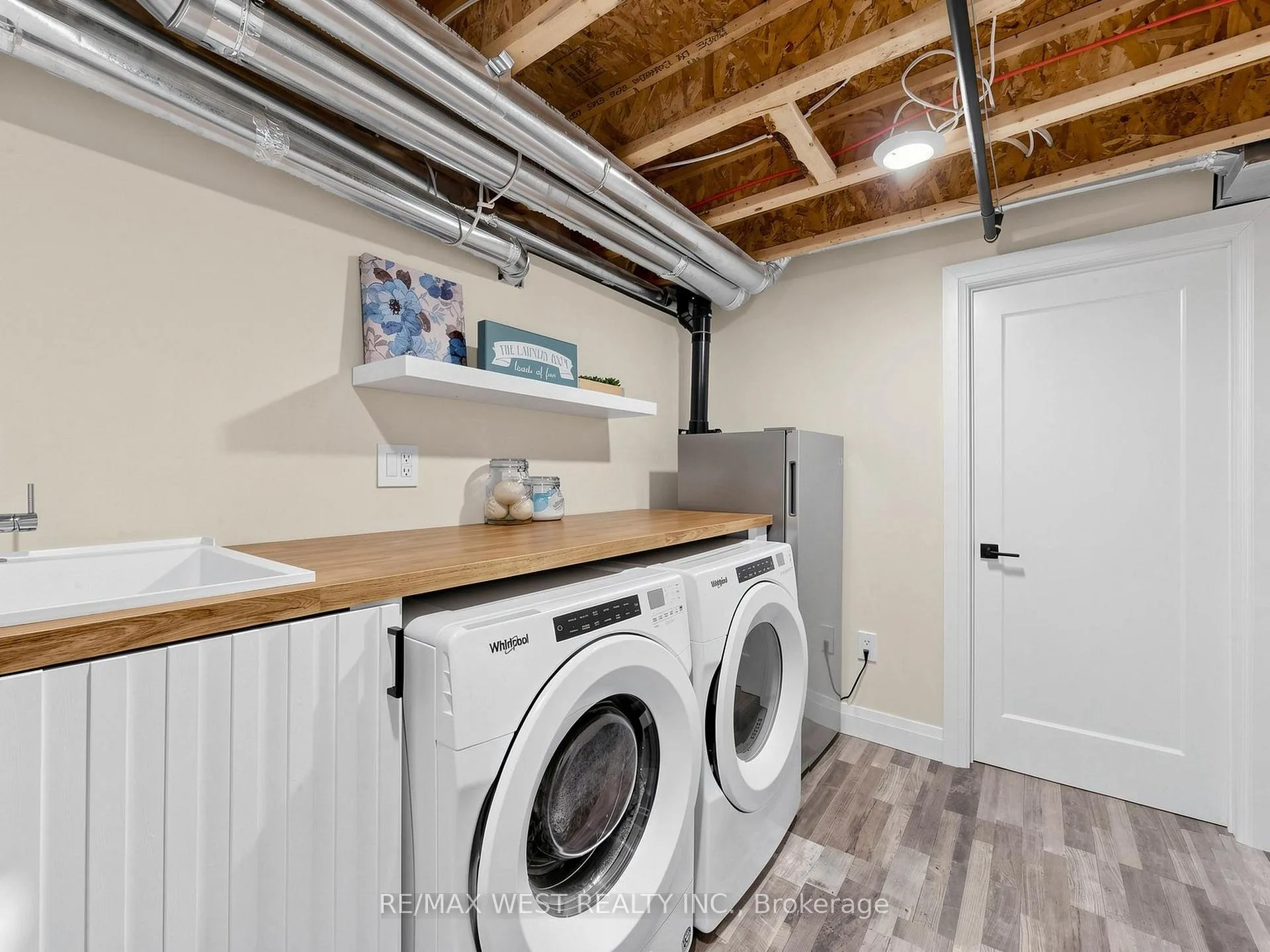 Photo 43 of 32 Angelfish Road, Brampton, Northwest Brampton — HOMEH