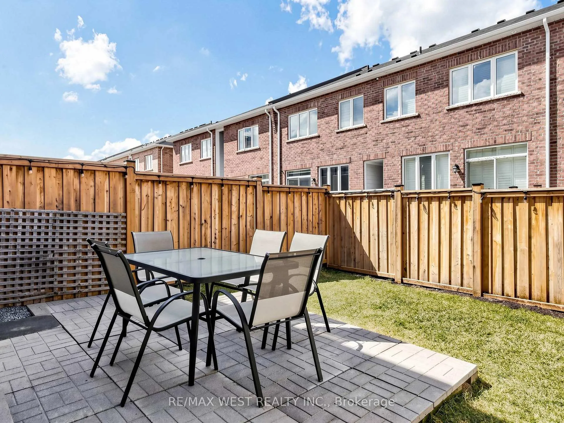 Photo 48 of 32 Angelfish Road, Brampton, Northwest Brampton — HOMEH