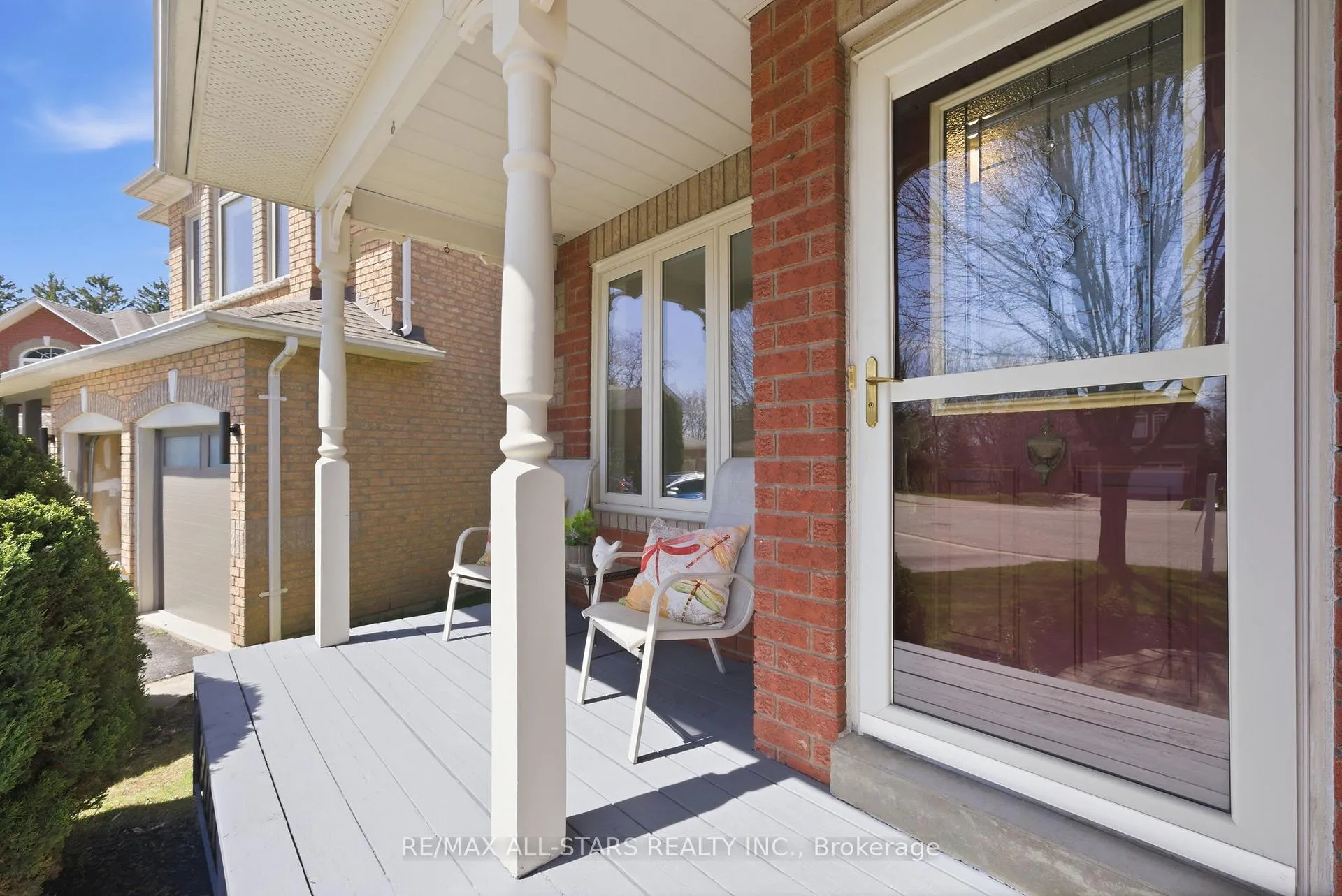 Photo 7 of 14 Napier Court, Whitby, Brooklin — HOMEH