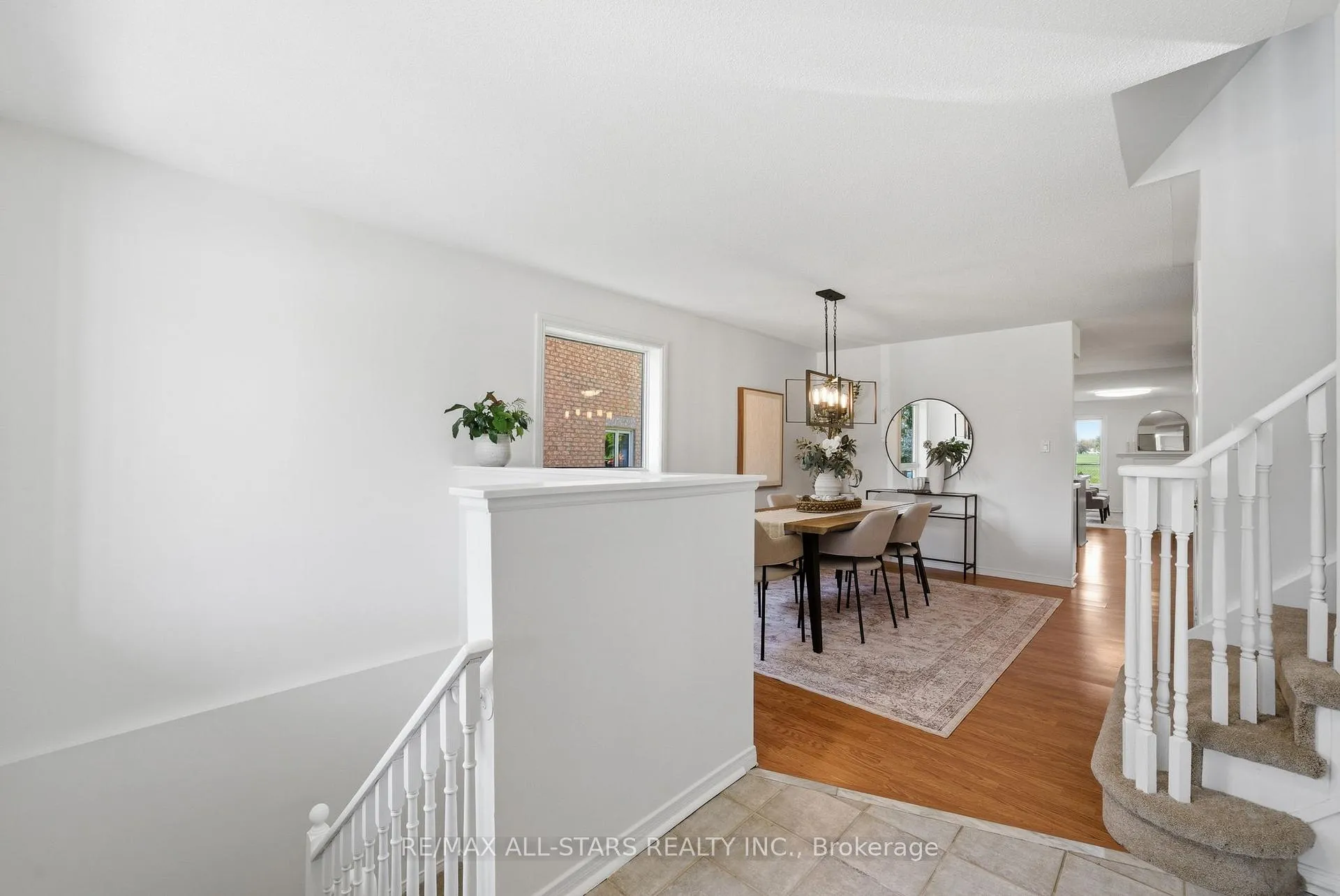 Photo 13 of 14 Napier Court, Whitby, Brooklin — HOMEH