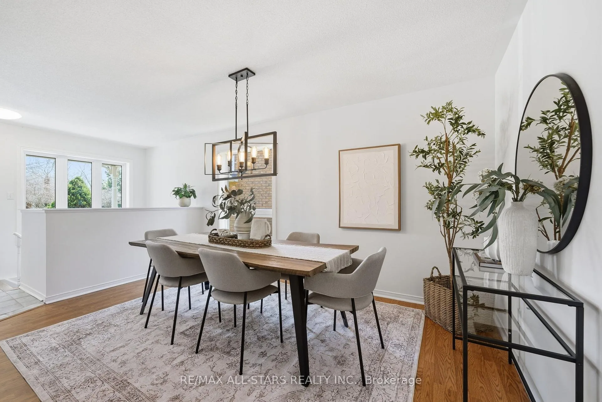 Photo 20 of 14 Napier Court, Whitby, Brooklin — HOMEH