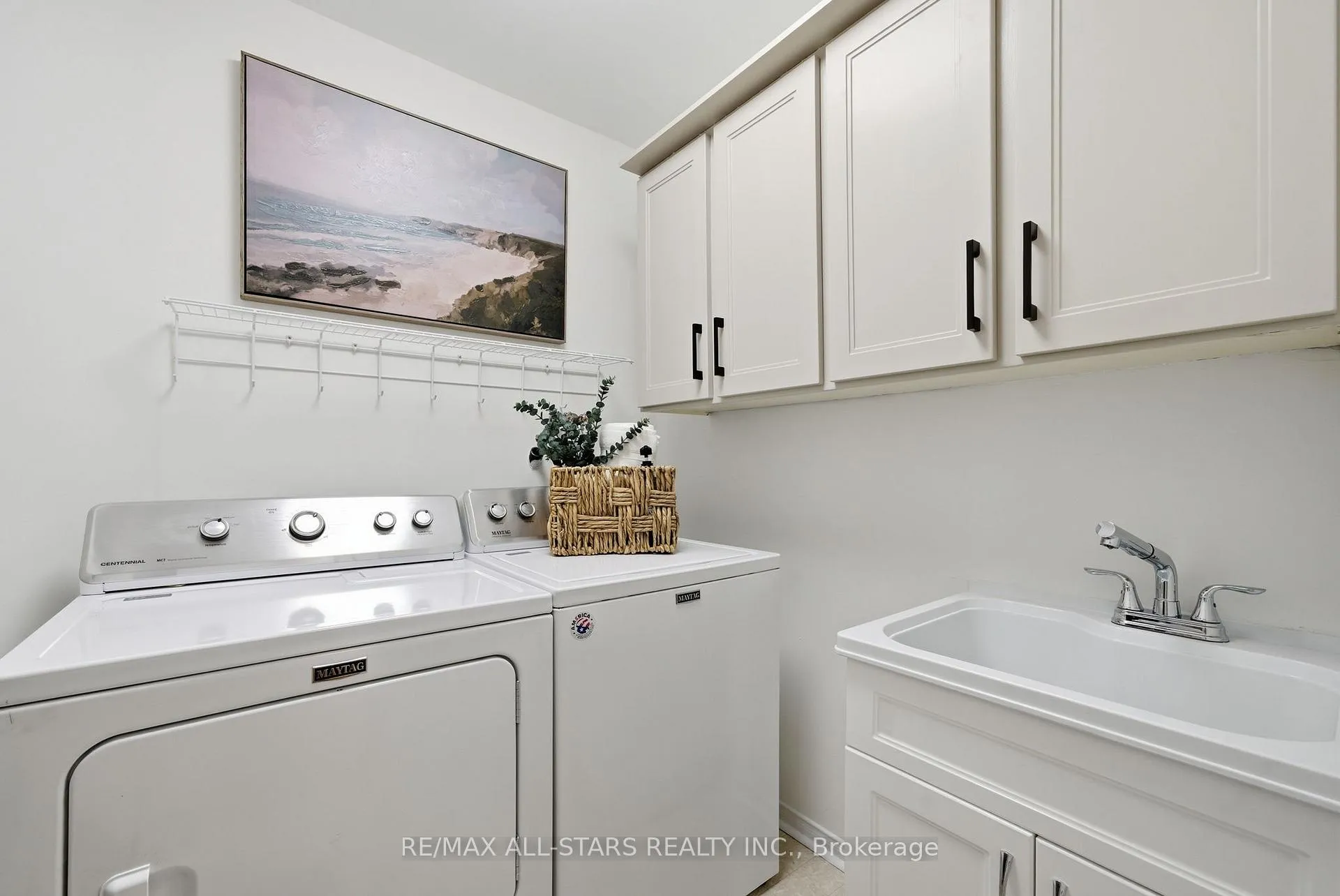 Photo 26 of 14 Napier Court, Whitby, Brooklin — HOMEH