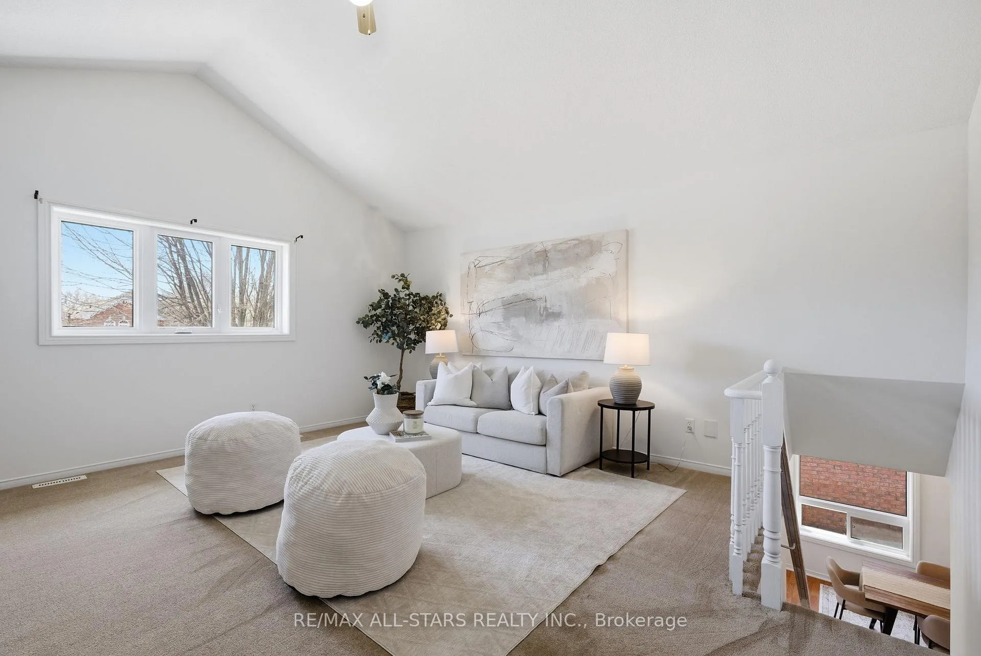 Photo 29 of 14 Napier Court, Whitby, Brooklin — HOMEH