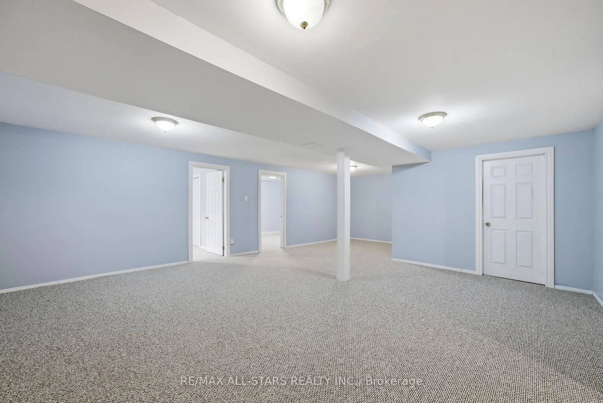 Photo 33 of 14 Napier Court, Whitby, Brooklin — HOMEH