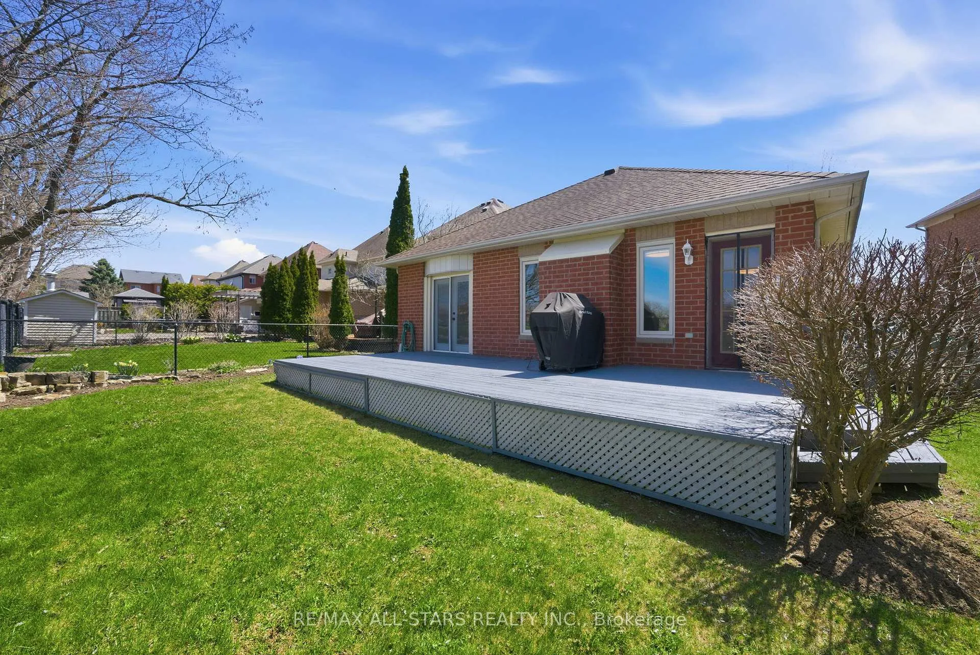 Photo 47 of 14 Napier Court, Whitby, Brooklin — HOMEH