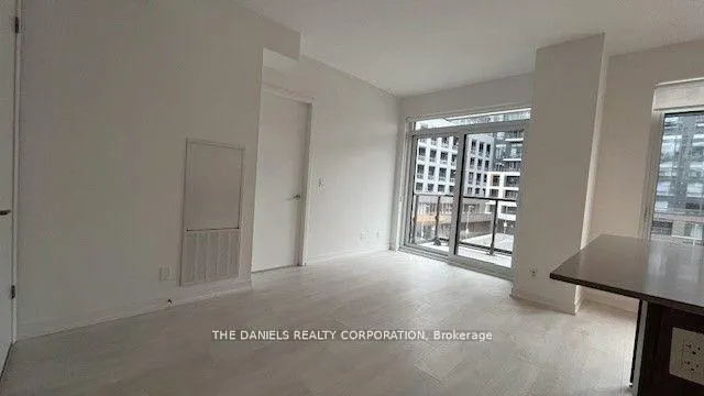 Photo 3 of Unit 306, 8 Beverley Glen Boulevard, Vaughan, Beverley Glen — HOMEH