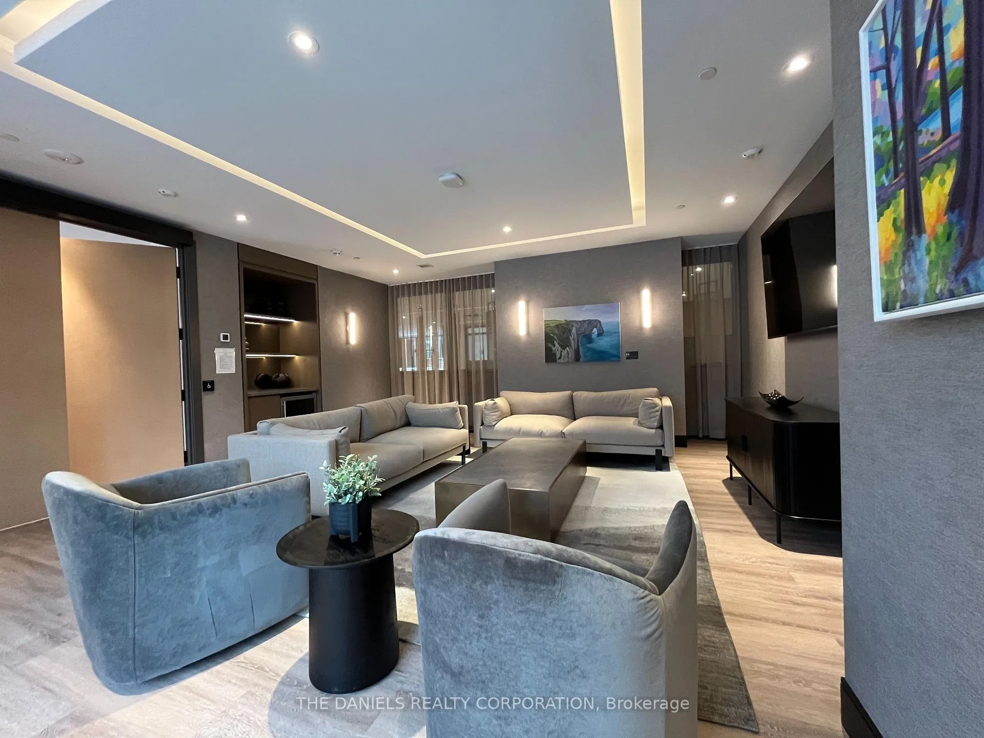 Photo 17 of Unit 306, 8 Beverley Glen Boulevard, Vaughan, Beverley Glen — HOMEH